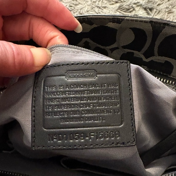 Coach - Picture 4 of 6